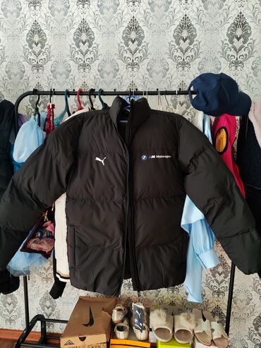 кожаные куртки бишкек дордой: Эркектердин курткасы, S (EU 36), Puma, Жаңы, түсү - Кара, Өзү алып кетүү