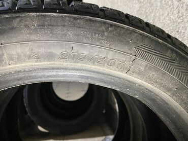 Шины: Зимние колесо 
215/50 R17
В хорошем состоянии 
2шт