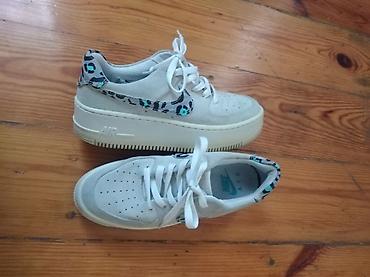 Krossovka ve ketlər: Nike, Ölçü: 35, İşlənmiş -da lalafo.az — 7 Krossovka ve ketlər: Nike, Ölçü: 35, İşlənmiş — 7