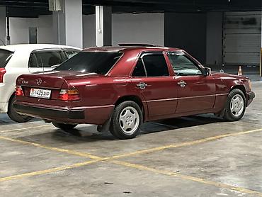 Mercedes-Benz: Mercedes-Benz E-Class: 1989 г., 2 л, Механика, Бензин, Седан — 2