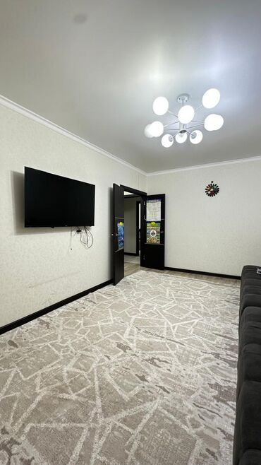 Продажа квартир: 4 комнаты, 102 м², 1 этаж — 19