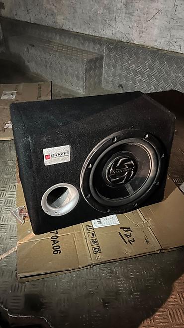 Сабвуфер Pioneer в корпусе с фазоинвертором + усилитель JVC -