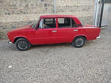 klas 6: VAZ 2101, qırmızı rəngdə sedan - Kuzov: klassik “Jiquli” dizaynı — 5