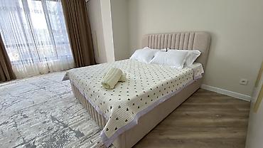 osh hostel: 2 комнаты, Верхний Джал, Душевая кабина, Постельное белье, Парковка — 1