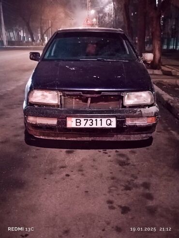 Volkswagen: Volkswagen Vento: 1992 г., 2 л, Механика, Бензин, Седан