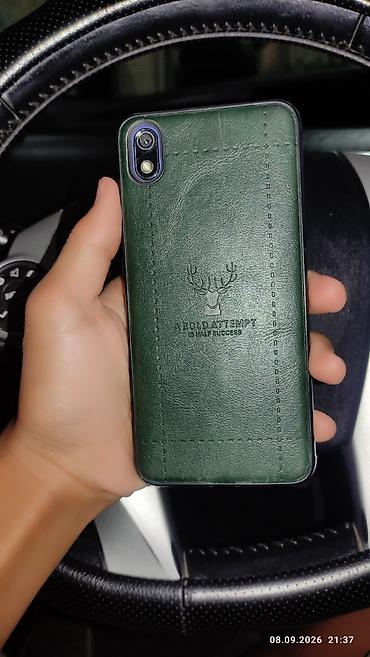 защищённый телефон: Набор смартфонов (4 шт.) с чехлами Состав: - Samsung (на задней — 2