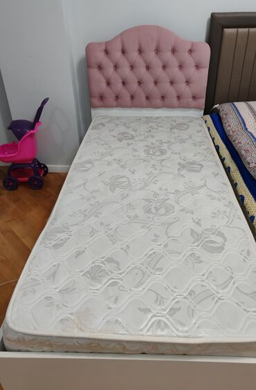 Rəflər: Təknəfərlik çarpayı, Bazasız, Matras ilə, Siyirməsiz