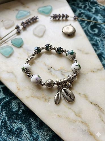 Bilərziklər: Bilərzik, Ünvandan götürmə — 12