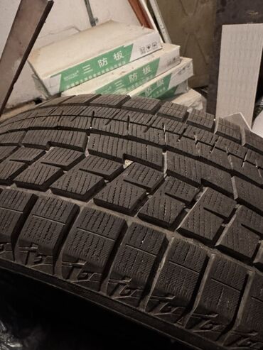 купить набор ключей force: Шины 215 / 55 / R 17, Зима, Yokohama