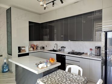 Bağ evlərinin kirayəsi: Novxanı, 200 kv. m, 4 otaqlı, Artezian quyusu, İnternet, Telefon — 18