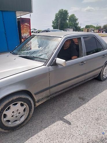 mercedes vito салон: Mercedes-Benz 190E (W201) sedan - Kuzov: 4 qapılı sedan, boz rəng - — 2