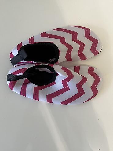 аква шузы: Аква-тапки/пляжные носки можно и муж. И жен. В розовом 36-37 р в — 2