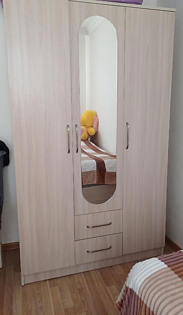 balaca skaflar: Paltar şkafı - Material və rəng: açıq ağcaqayın tonlarında laminat — 1