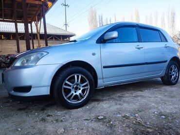 Toyota: Toyota Corolla: 2003 г., 1.4 л, Механика, Бензин, Хэтчбэк