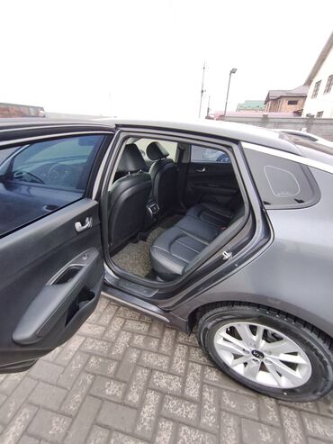 Kia: Kia K5: 2017 г., 2 л, Автомат, Газ, Седан — 6