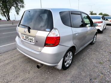 Honda: Honda Fit: 2003 г., 1.5 л, Вариатор, Бензин