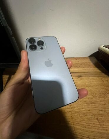 Apple iPhone: IPhone 13 Pro, Б/у, 128 ГБ, Защитное стекло, Чехол, Кабель, 74 %