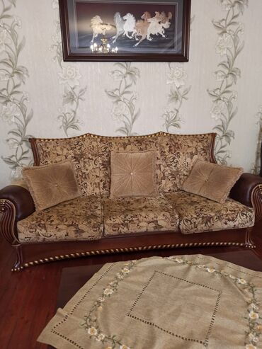 Ofis ləvazimatları: Yeni, Klassik divan, Divan, Bazasız, Açılmayan