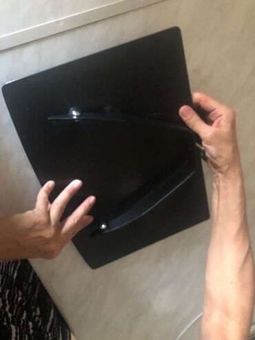 Kronşteynlər: Qara rəngli televizor aksessuarları və ya DVD uçün altliq (podstavka) — 11