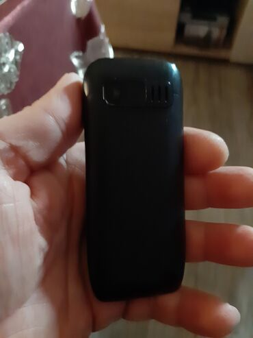 Ostali mobilni telefoni: Telefon Max Com ispravan telefon je na dve kartice i memorijska — 6