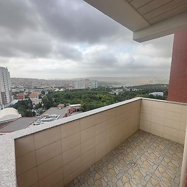 badamdar ev: Badamdar qəs., 3 otaqlı, Yeni tikili, m. İçərişəhər, 151 kv. m — 1