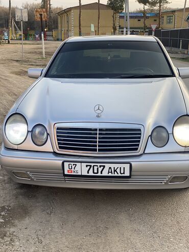 машины мерседес: Mercedes-Benz E 240: 1998 г., 2.4 л, Автомат, Бензин, Седан