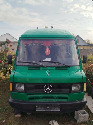 тракторы с куном: Mercedes-Benz T1: 1990 г., 3 л, Механика, Дизель, Вэн/Минивэн