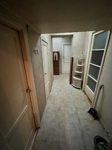 Uzunmüddətli kirayə mənzillər: Kirayə üçün 3otaqlı mənzil Bəy oğlan otaq yoldaşı axtarılır yəmiz və — 4