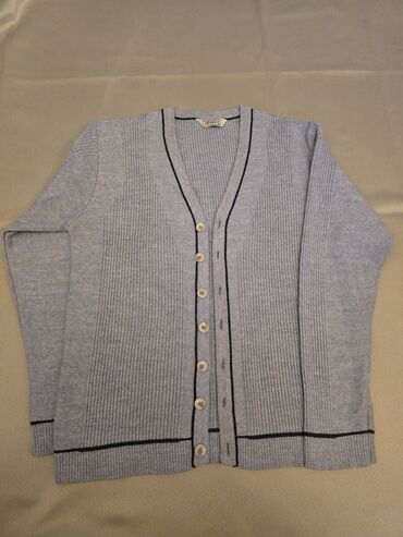 купить кепку в баку: Kişi köynəyi 70% yun Türkiye istehsalıdı 1, 2, dəfə geyinilib 130 azn