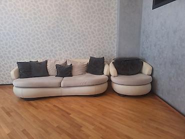 divan kirslo: Divan və 1 kreslo satılır.Türkiyə istehsalıdır.Yaxşı — 1