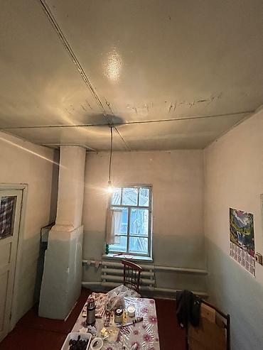Үйлөрдү сатуу: 5 бөлмө, 80 м², 7 соток, Кара-Балта, Менчик ээси — 9