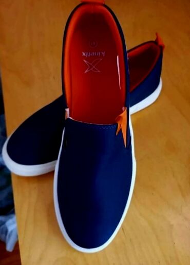 krasofkalar kisi ucun: 100% Brend.------- 100% Marka.------- 100% Kinetix.----- 100%
