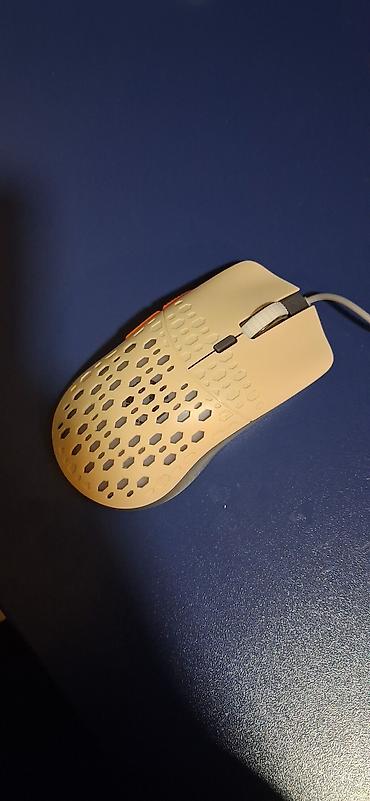 sican qutusu: Yüngül oyun siçanı – USB naqilli - Korpus: krem rəngli, alt hissəsi — 1