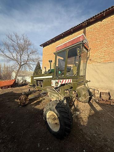 Кормоуборочные комбайны: Ешка 303 жатка - Широкозахватная жатка с фронтальным расположением — 3