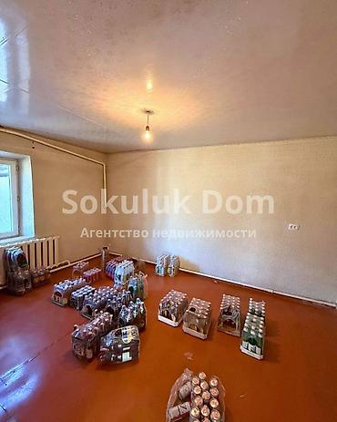 Продажа коттеджей и домов: 🏠Продается дом с магазином с. Сокулук 🟡Комнаты: 4 🟡Участок: 14,5 соток — 6