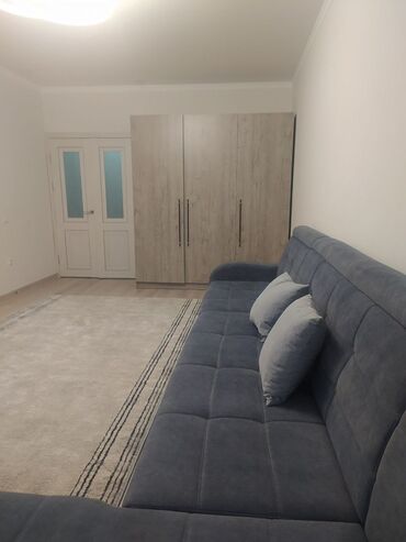 продаю квартиру район кока кола: 3 комнаты, 94 м², 108 серия, 2 этаж, Евроремонт