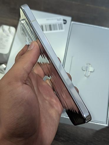 m4 max: Xiaomi, 15, Б/у, 256 ГБ, 2 SIM — 6