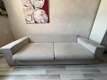 TƏCİLİ SATILIR! Müasir minimalizm üslubunda, geniş və çox rahat düz