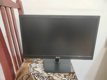 Настольные ПК и рабочие станции: 50cm ekran
1600x900 ayırd etmə 
Qiymət SONDUR!