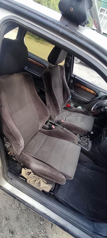 Унаа сатуу: Opel Vectra: 1992 г., 1.8 л, Кол менен иштөөчү, Бензин, Седан — 2