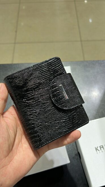 Классические сумки: Женские компактные кошельки — 2