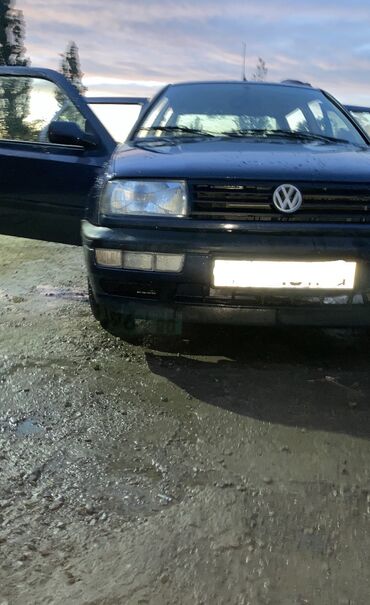 фольксваген id 4: Volkswagen Vento: 1993 г., 1.8 л, Механика, Бензин, Седан