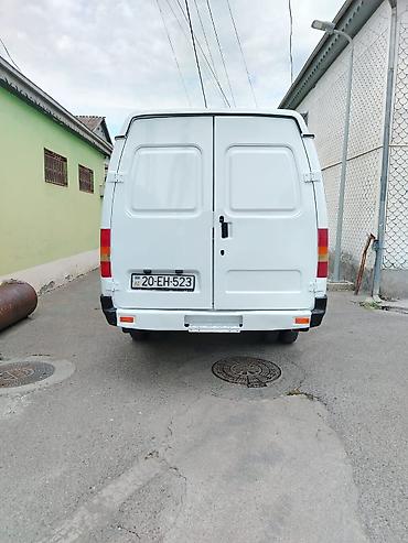 2003 ford transit: Ağ rəngli yük mikroavtobusu - Geniş yük bölməsi və yüksək dam – iri — 1