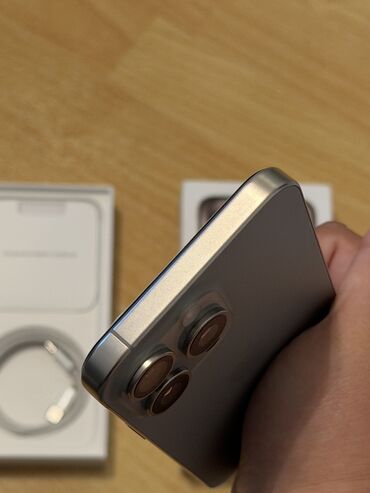 Apple iPhone: IPhone 15 Pro Max, 256 GB, Natural Titanium — 11