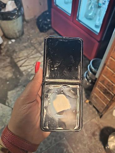 mix flip: Samsung Galaxy Z Flip 5, rəng - Qara — 6