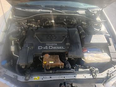 маши: Toyota Avensis: 2000 г., 2 л, Механика, Дизель, Седан — 5