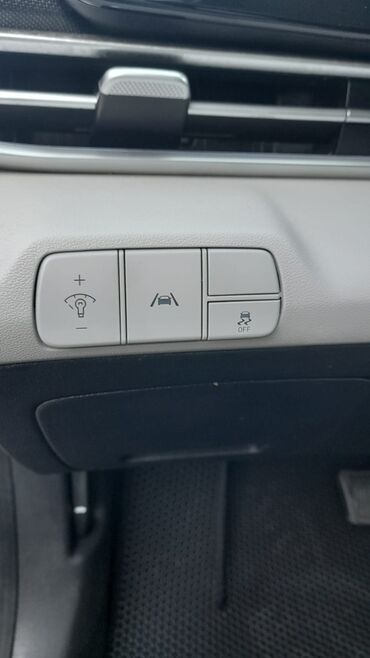 Hyundai: Hyundai Elantra: 2 l | 2021 il Sedan — 20