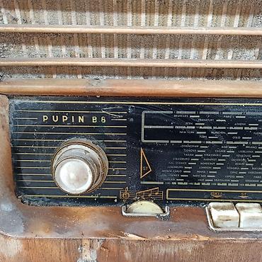 Stari uređaji: Vintage radio aparat Pupin P5 - Model: Pupin P5 (lampni radio) - — 10