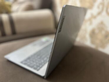 Lenovo: Yeni Lenovo IdeaPad, 15.6 ", Intel Core i3, 256 GB, Pulsuz çatdırılma