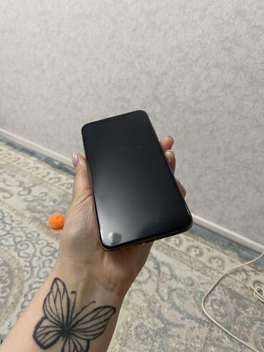 купить андроид магнитолу: IPhone Xs Max, Б/у, 512 ГБ, Золотой, Чехол, 77 %